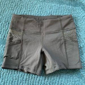 Lululemon short black